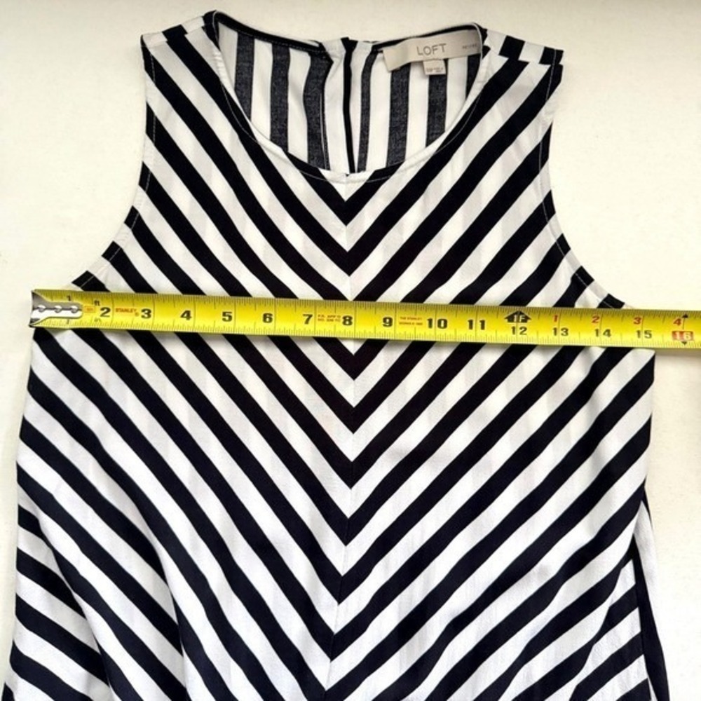 Loft Petites Black White Striped Tie Front Sleeveless Shell Top XXSP Button Back - Picture 7 of 10